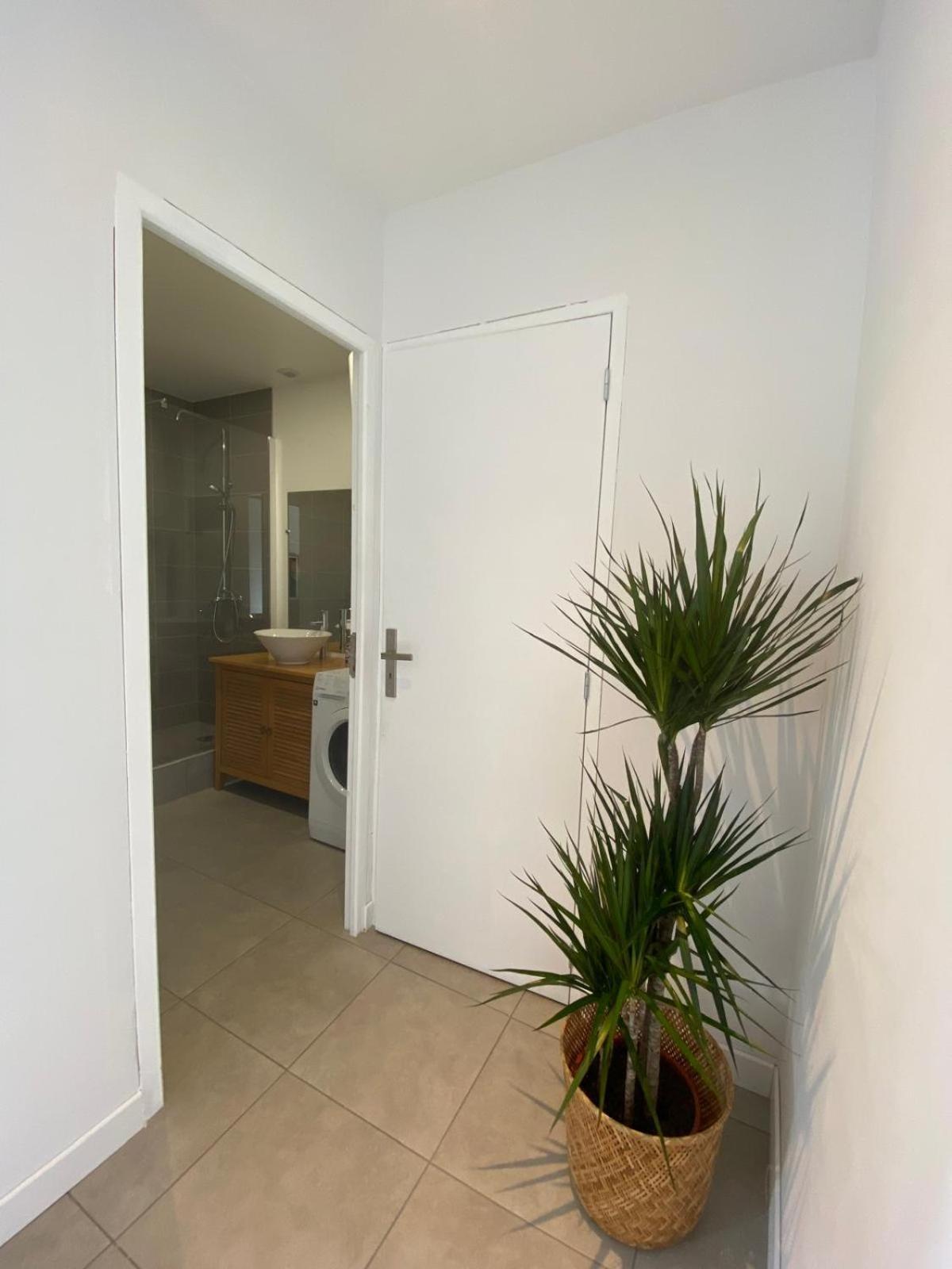 Apartamento Family House - Centre Gare Roanne Exterior foto